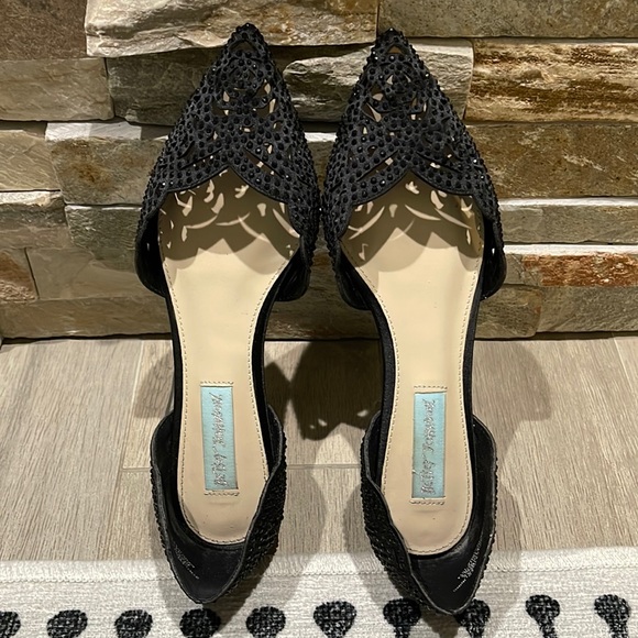 Betsey Johnson Lucy flats - Picture 1 of 2
